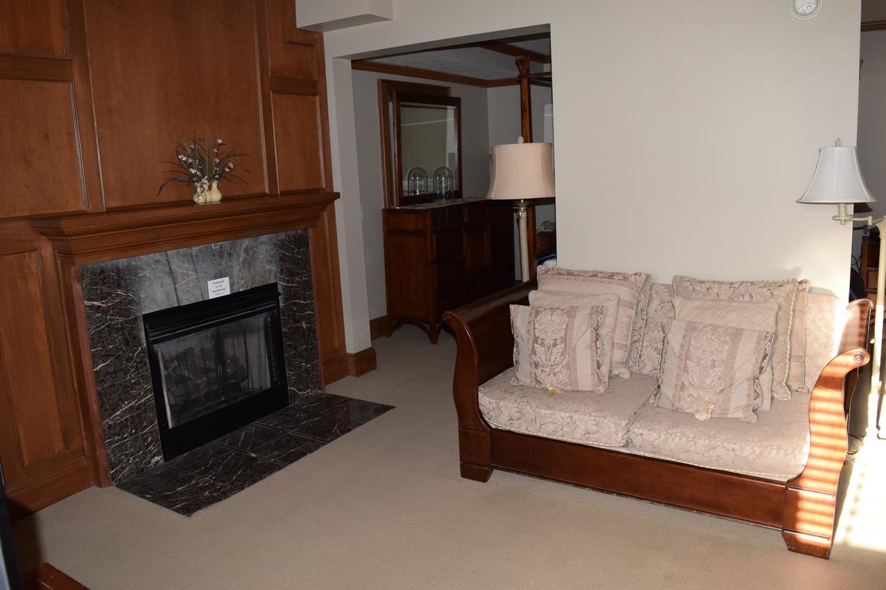 Fort Harrison State Park Inn Indianapolis Room photo